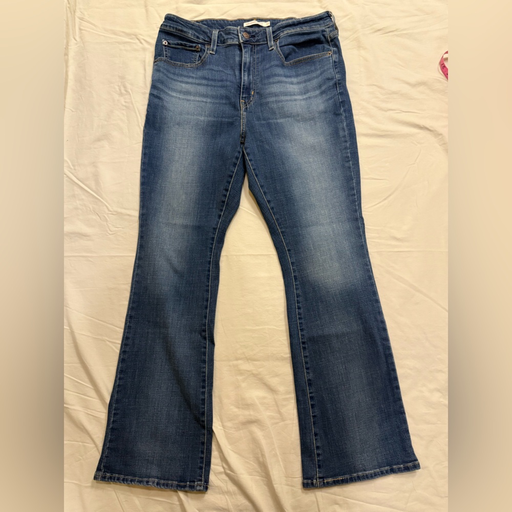 Levi’s bootcut high rise jeans